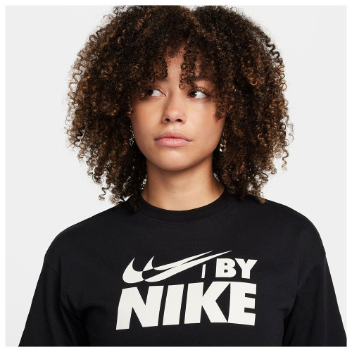 Nike Γυναικεία κοντομάνικη μπλούζα Sportswear Crop Tee